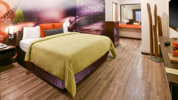 The Tangerine - a Burbank Hotel image 32